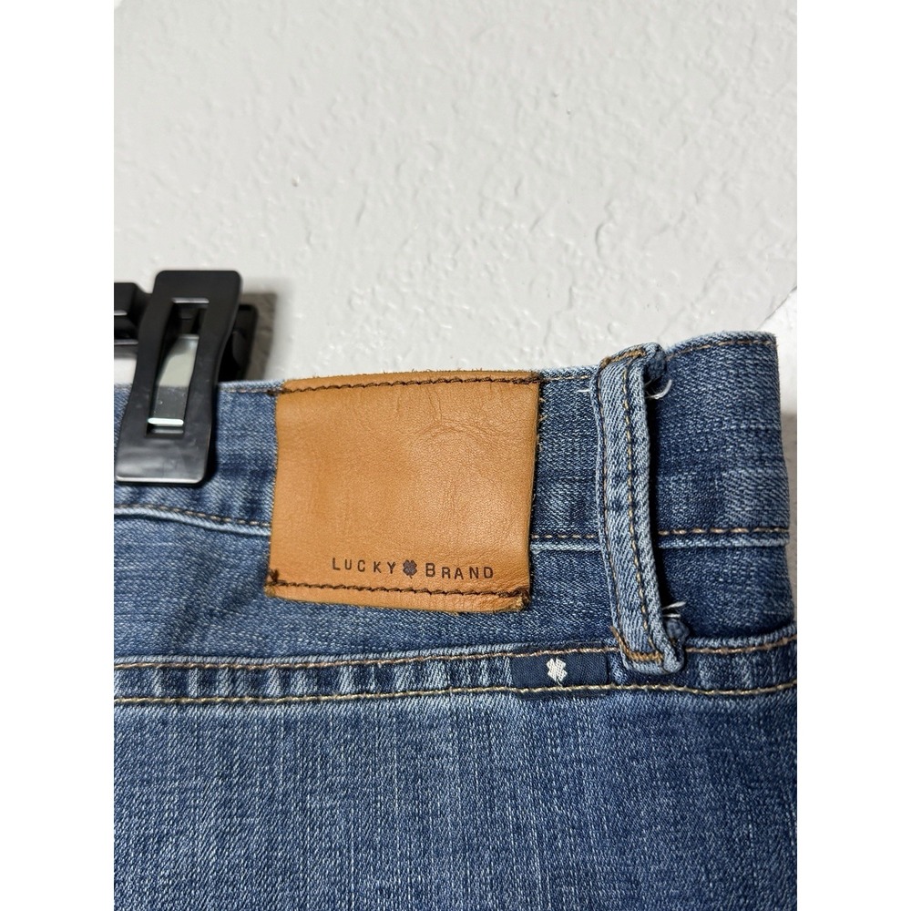 Lucky Brand 410 Athletic Fit Jeans Blue Denim Men's Size 40x30 Measures 42x30 - Picture 7 of 15